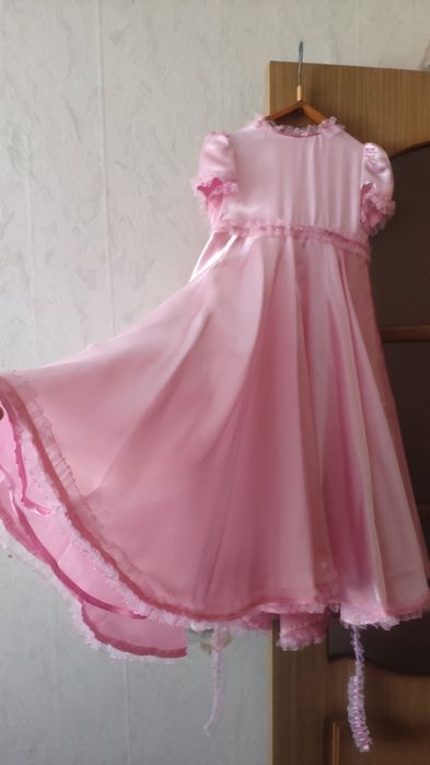 Праздничные платья на девочку