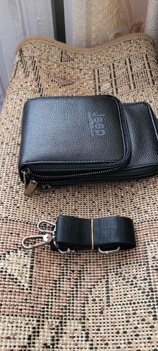 Продам Барсетку ( сумочку)