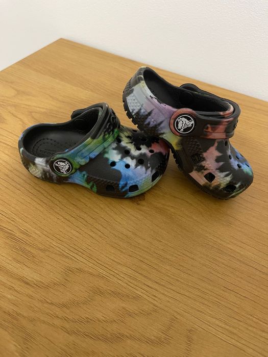 Crocs print pentru copii
