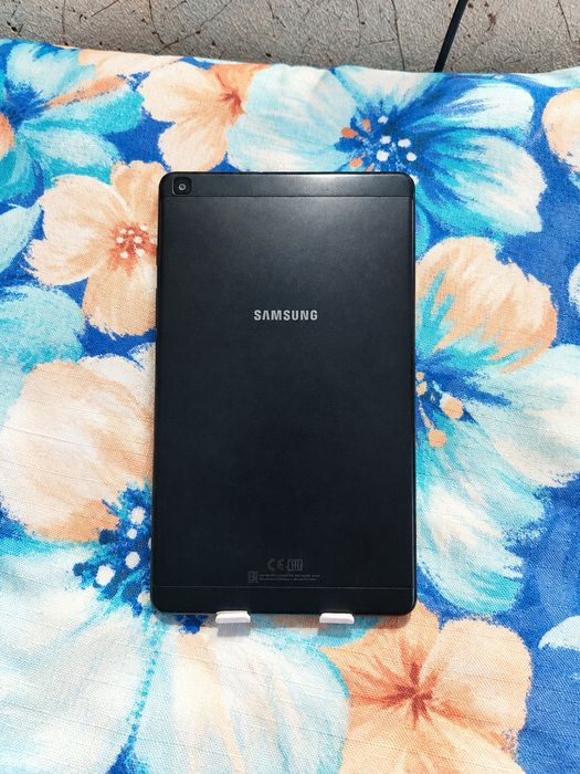 Продам  планшет Samsung Galaxy Tab A 8.0 32GB.