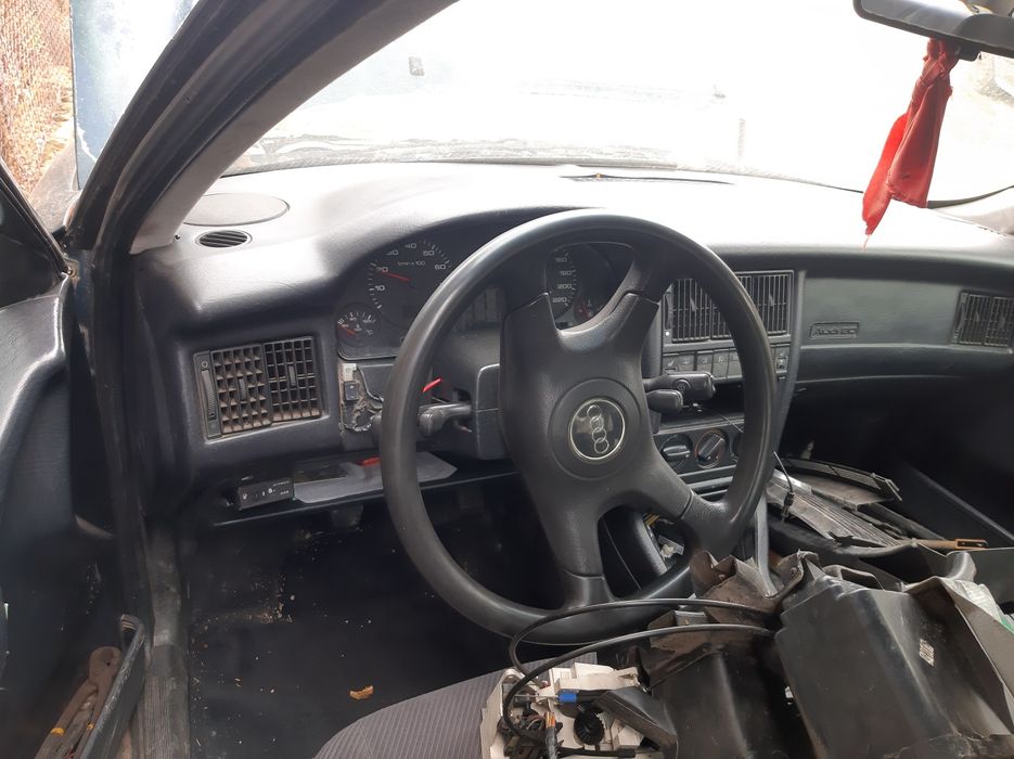 Продавам Audi 80 Quattro,1.8 и 2.0 бензин - на части!!!