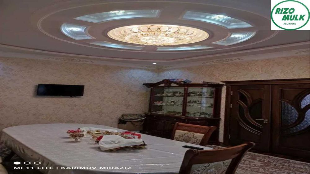 Назарбек Харакатда файзли ховли сотилади. NR494/162