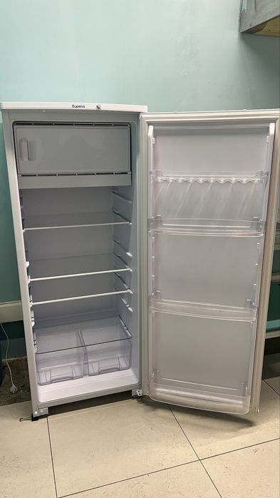 Холодильник Бирюса