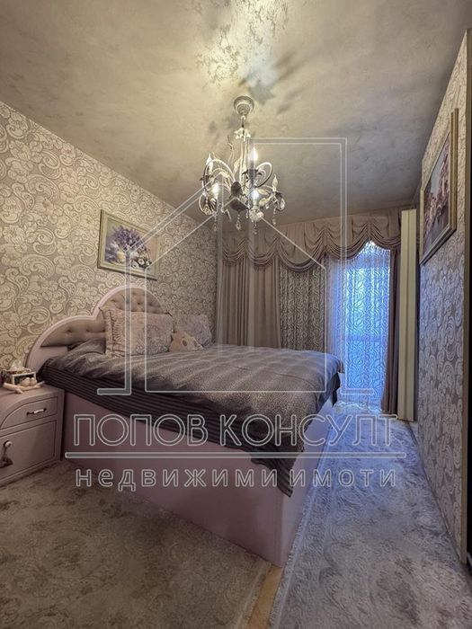 Продава се Многостаен апартамент в Пловдив, Мараша - 216 кв.м за 2547 €/кв.м - Снимка #4