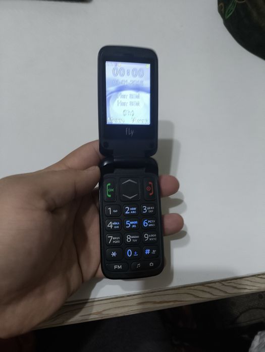 Телефон fly простой