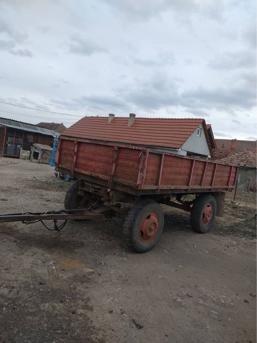 Remorca rm2 cu basculare