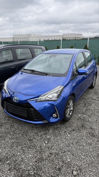 Toyota Yaris ,2017 ,Hibrid