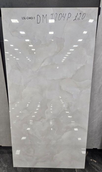 Kafel 55000 boshlab optom narxlarda yetkazib beramiz