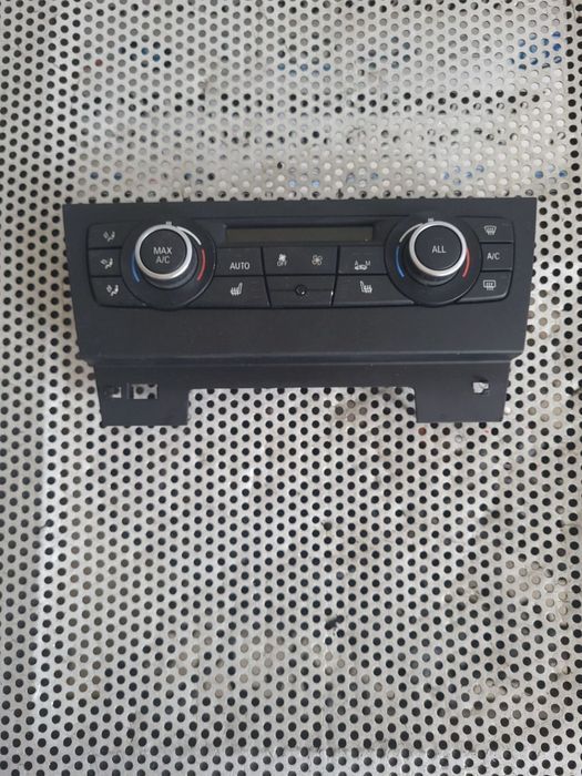 Panou Modul Clima Climatronic Bmw X1 E84 Volan Stanga Cod 9292262 Dezmembrez Bmw X1 E84 2.0 Diesel N47 Manual