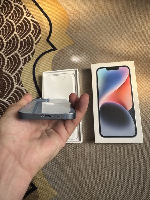 Продам телефон Айфон 14 128Gb