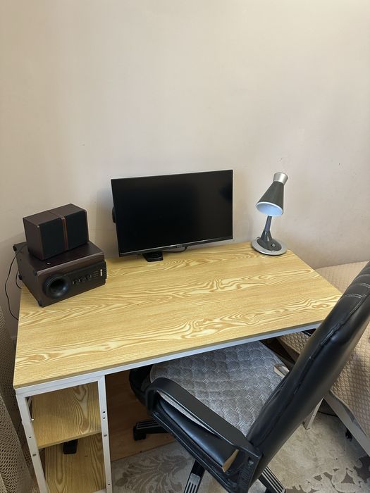 Рабочий стол компьютерный