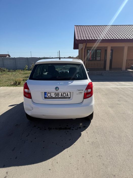 SKODA Fabia 2012 — imagine 5