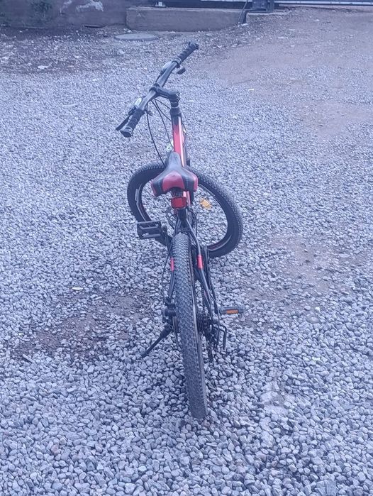 Продам  срочно велосипед ничё ненада делать