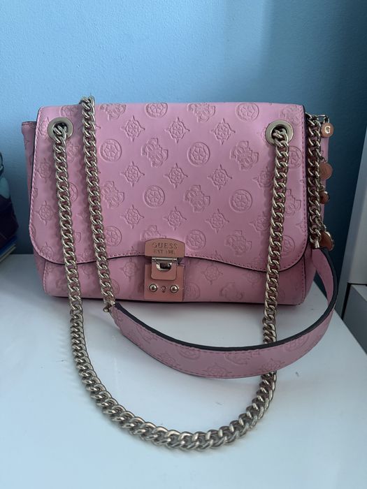 Дамска чанта Guess