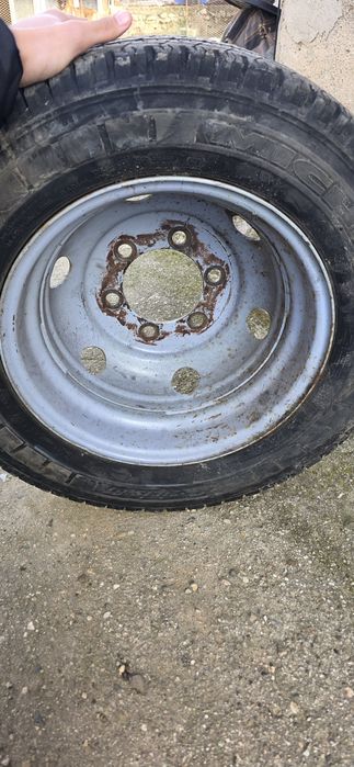 Гуми  за товарен автомобил