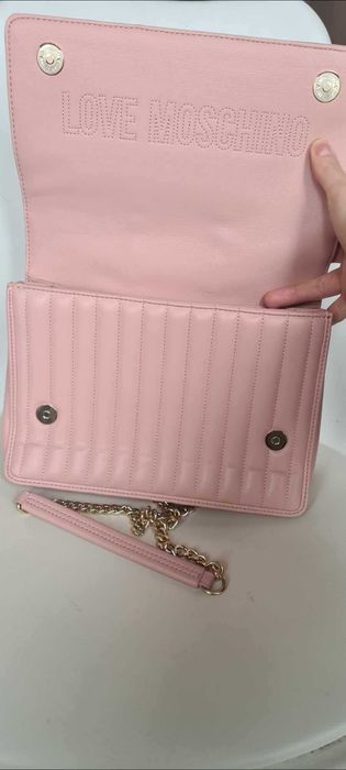 Оригинална маркова чанта Moschino