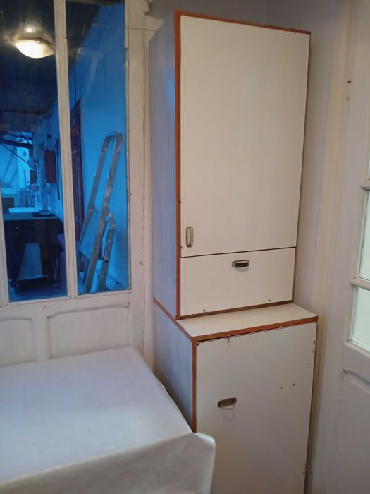 Închiriez ,la curte,spațiu de locuit , în Brăilița