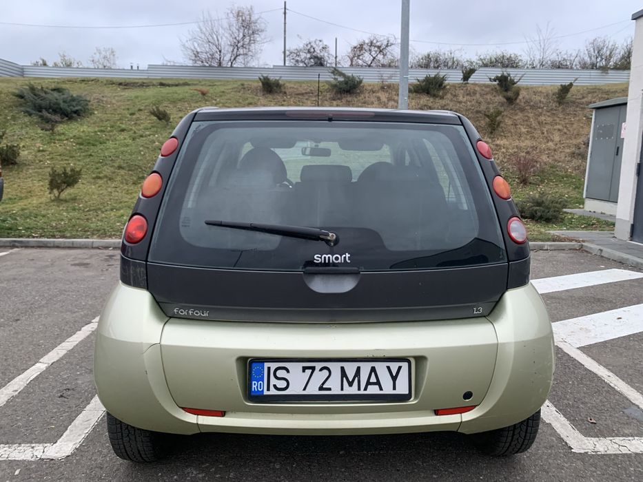 Smart forfour (mercedes)