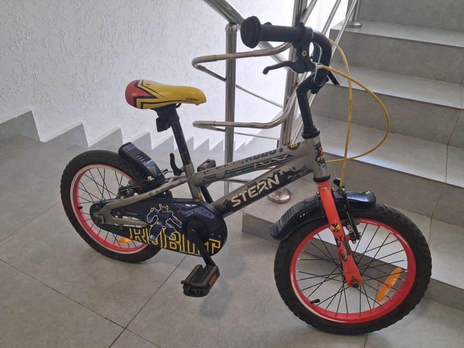 Продам детский велосипед "STERN 16 ROBOT"