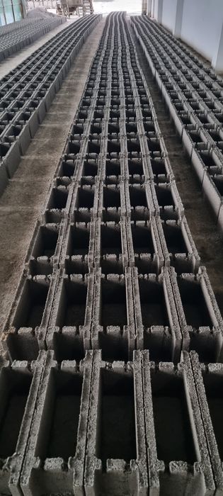 Vând bolțari pentru zidarie, fundație si stalpi!