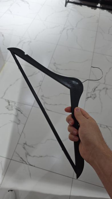 Продам вешалки для одежды.