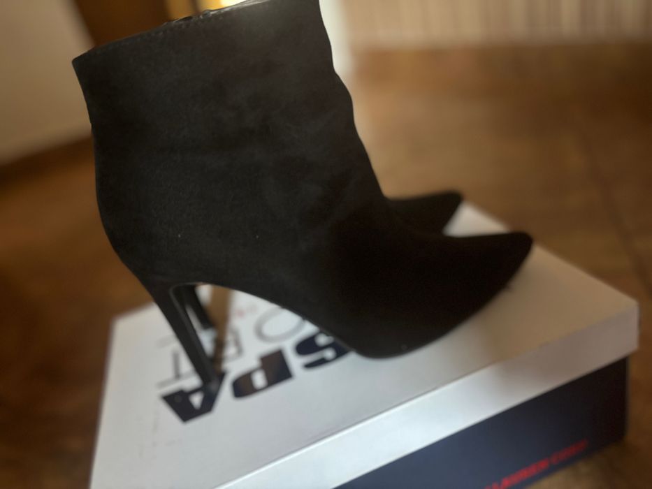 Като Нови*велурени боти на ток