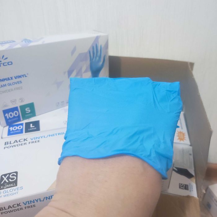 Продам перчатки нитровинил