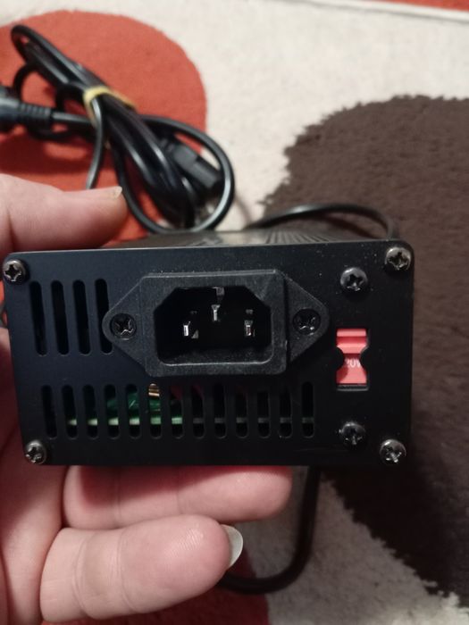 Încărcător, tricicleta, trotineta, 67,2 v,, 5A