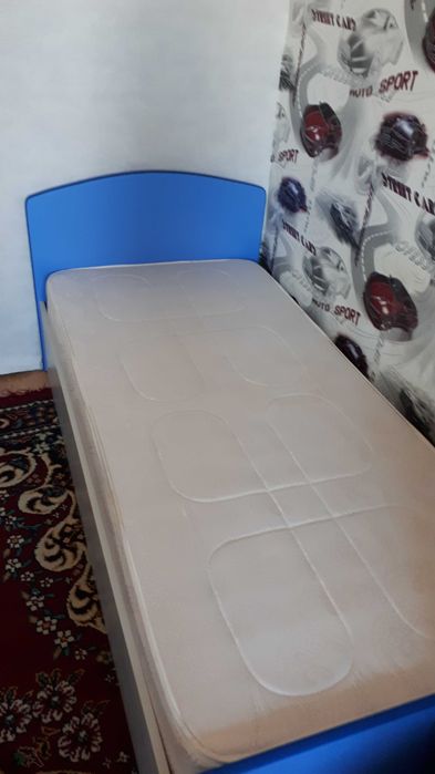 Продам мебель в детскую