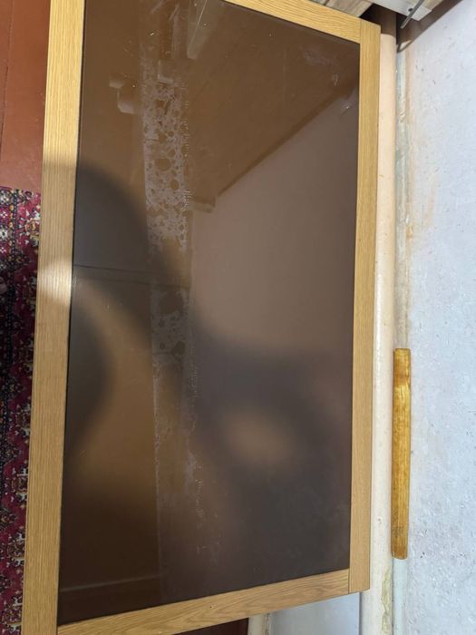 Кухонный стол с стеклом