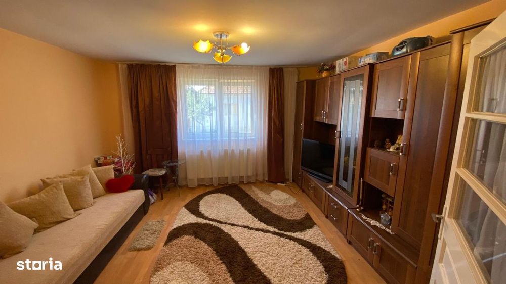 Casa de vanzare in comuna Sambata, judetul Bihor