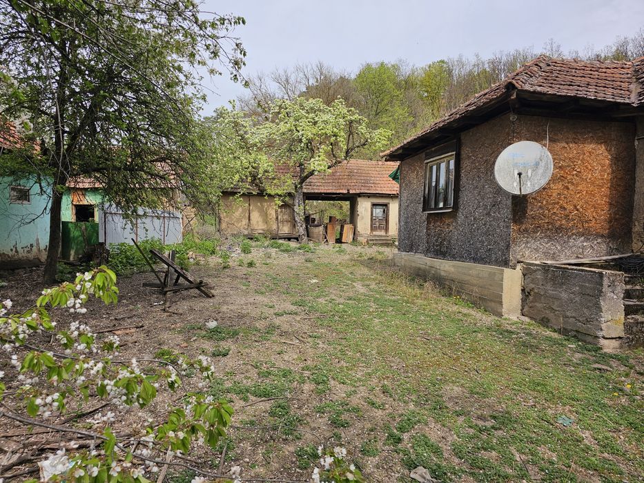 Casă de vânzare județul Arad, sat Ciuntești!