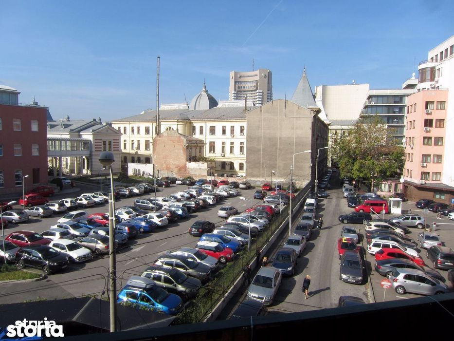 Ofer spre inchiriere apart. 3 cam. ultracentral / Piata Universitatii