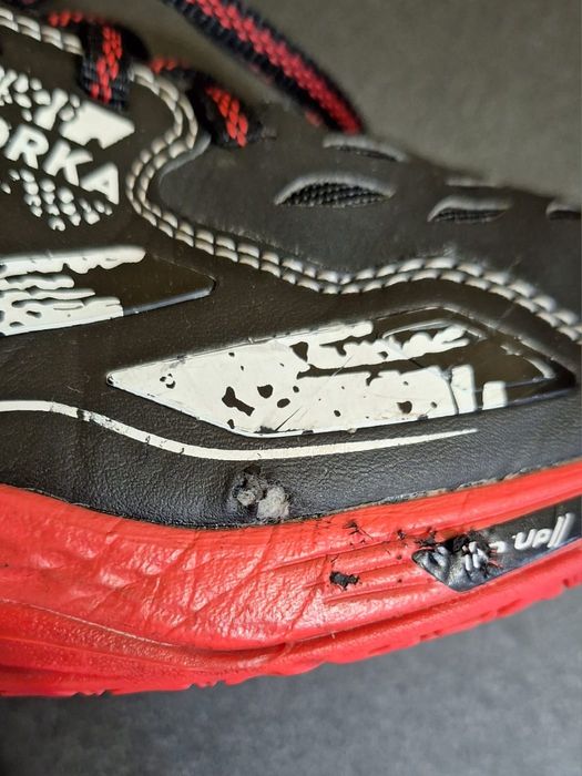 Vând adidasi mărime  43