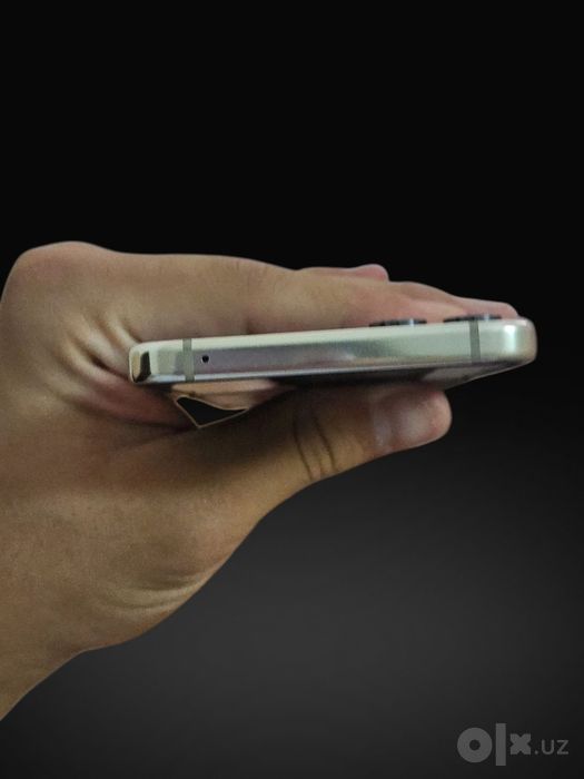 Samsung Galaxy z flip 5 512gb .5G