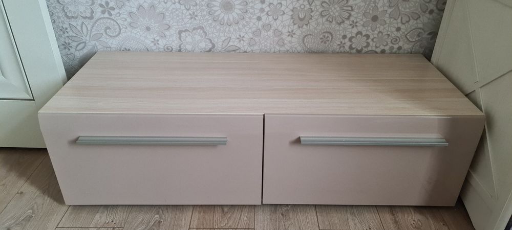 Тумба под телевизор