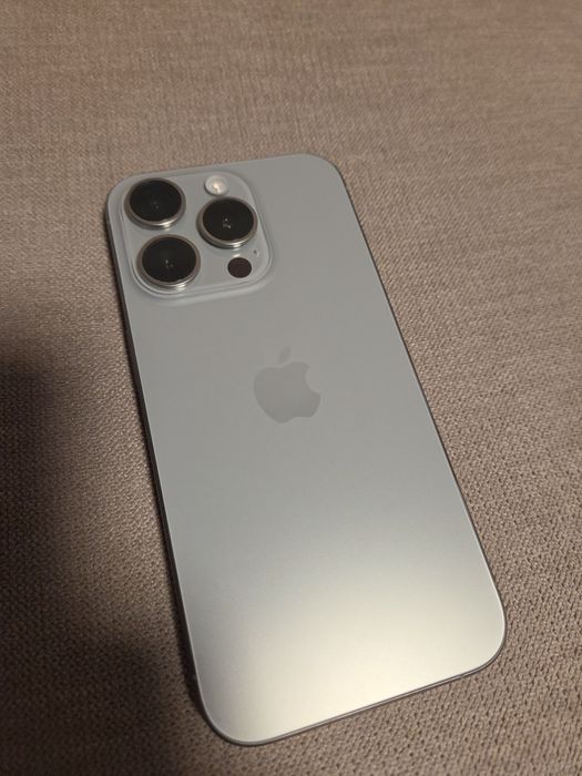 iPhone 15 Pro 256GB Natural Titanium