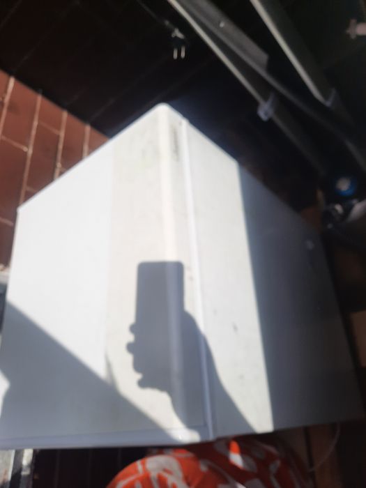 Продам морозильник