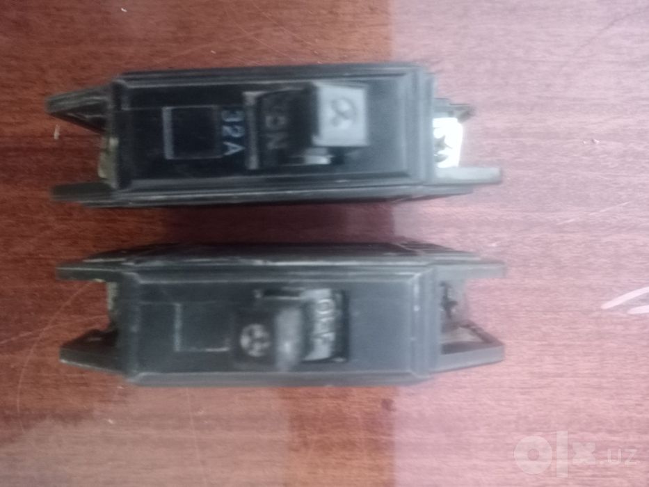 Автомат ўчиргичлар (АЕ 2056 уч фазали ва Mitsubishi 32A)