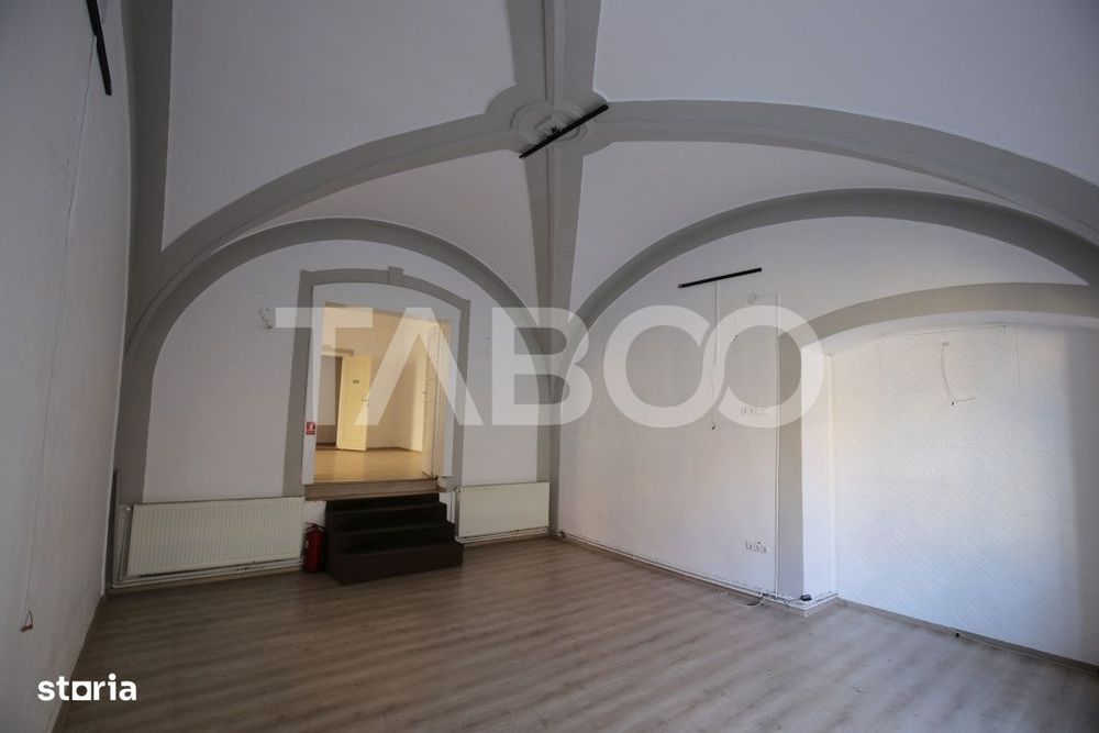 Spatiu comercial de inchiriat in zona Centrala 75mpu Sibiu - Vedere 2