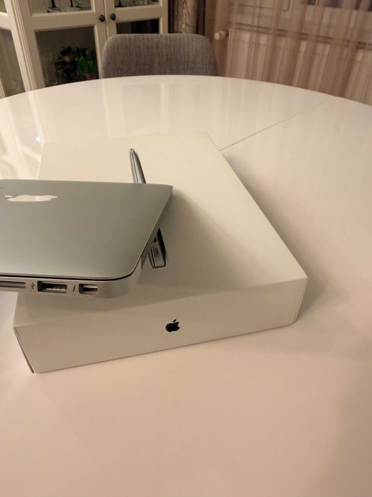 Apple MacBook Air 13"