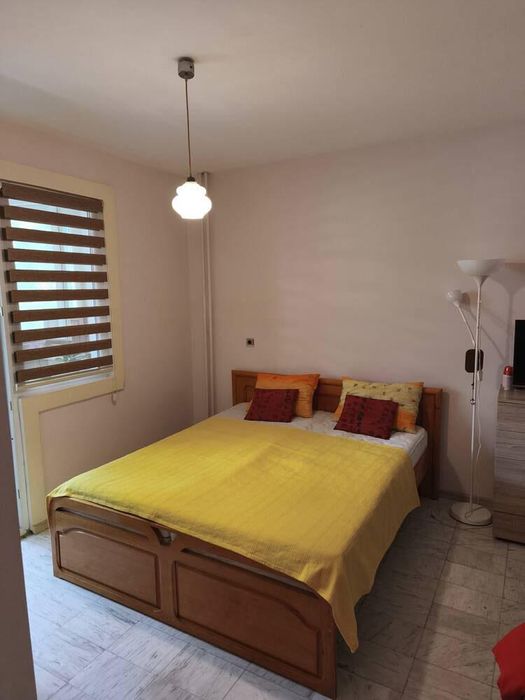 Дава се под наем Двустаен апартамент в Бургас, Меден рудник - зона Б - 74 кв.м за 382.5 € - Снимка #2