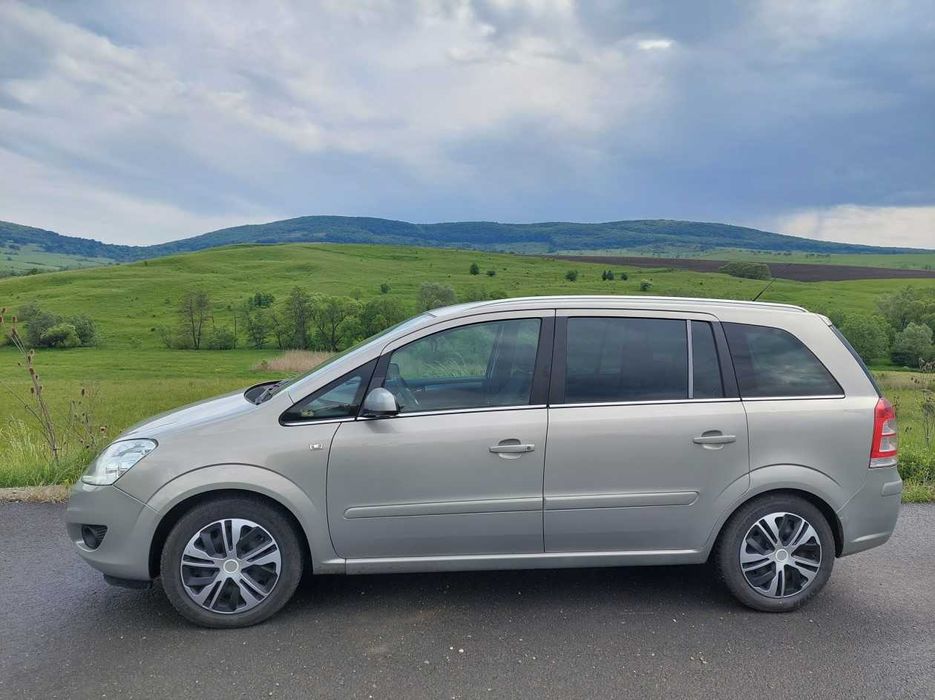 Vand Opel Zafira 2009