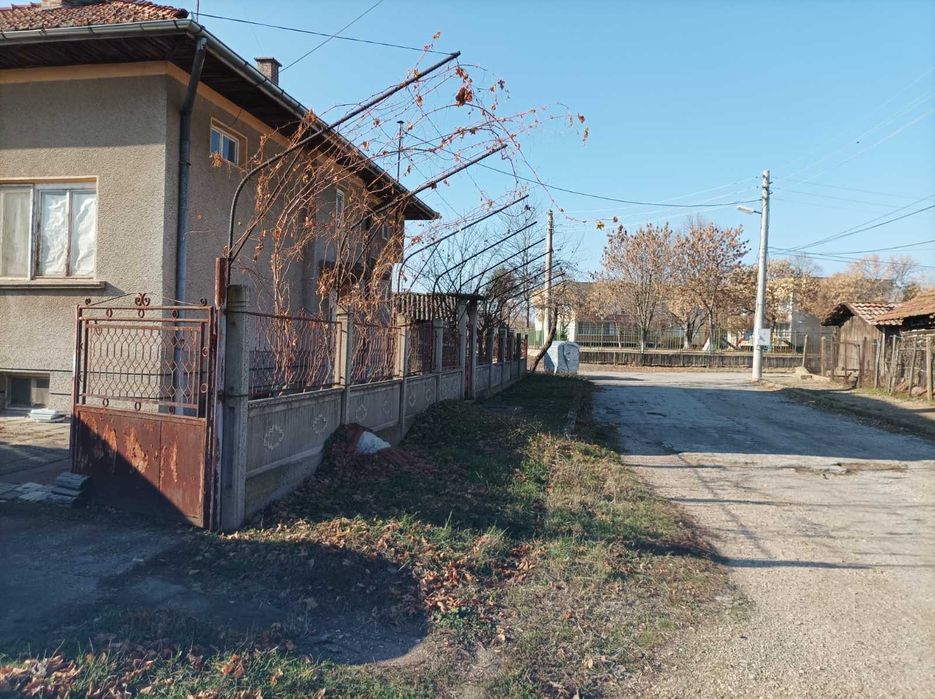 Продава къща в гр. Вълчедръм