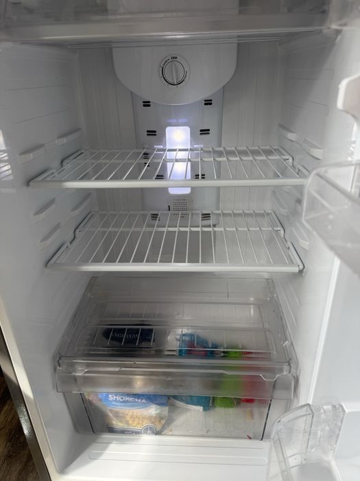 Холодильник Samsung.