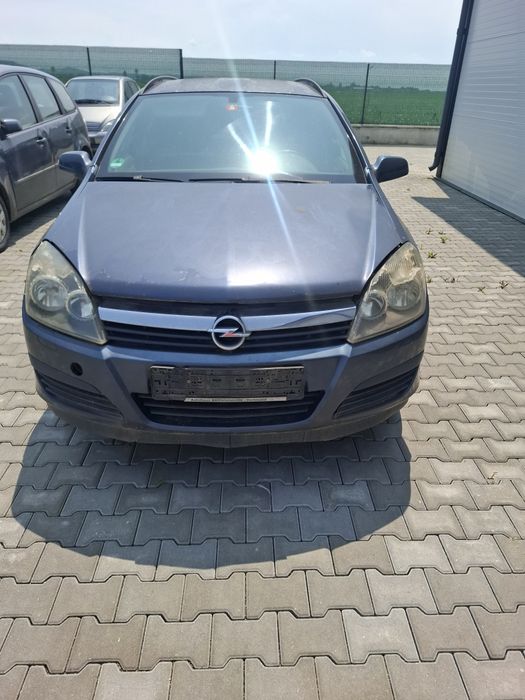 Vand, bara,aripa,far,usi Astra H