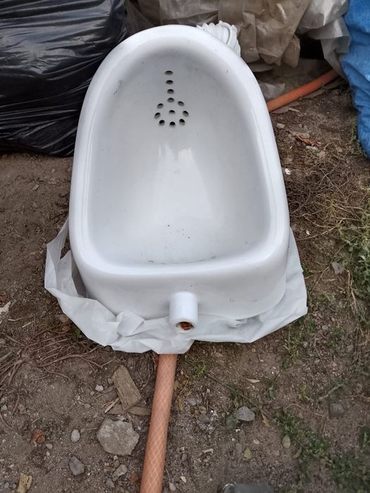 Писуар продам сантехника