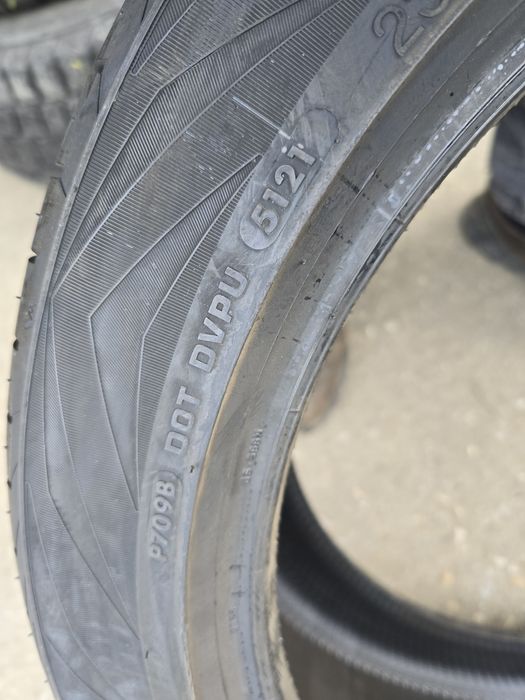 Anvelope de vara 235-45r18 Vredestein