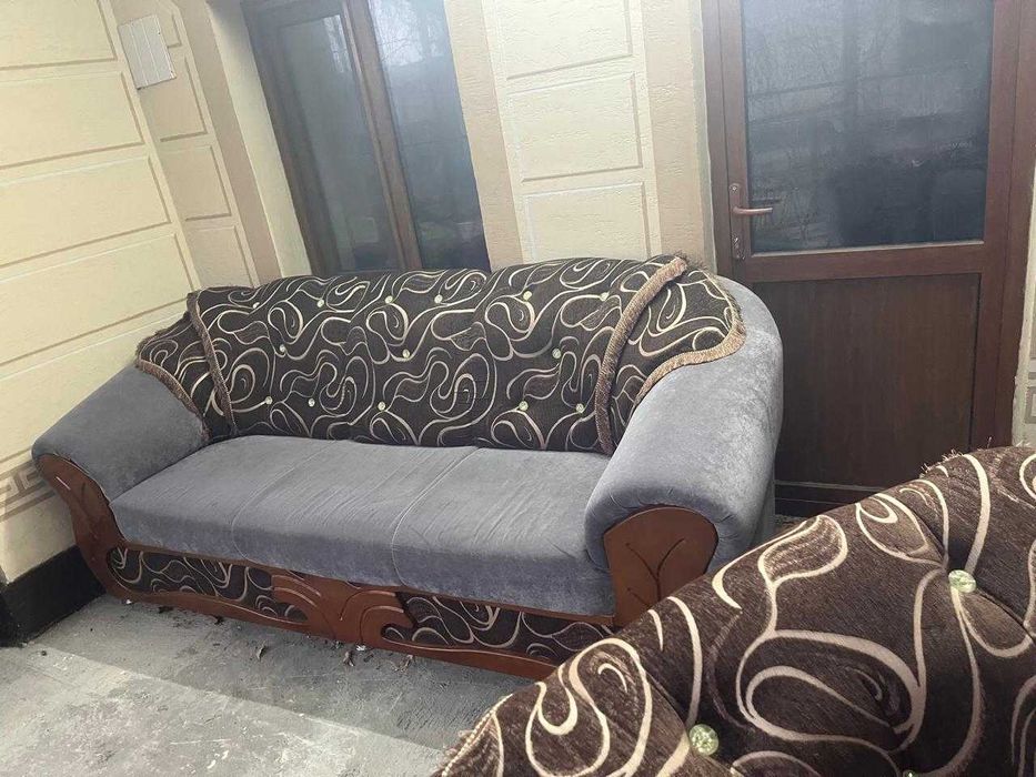 Диван с креслами