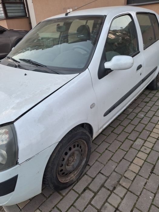 Vand 2(doua) renault symbol 1.5 diesel